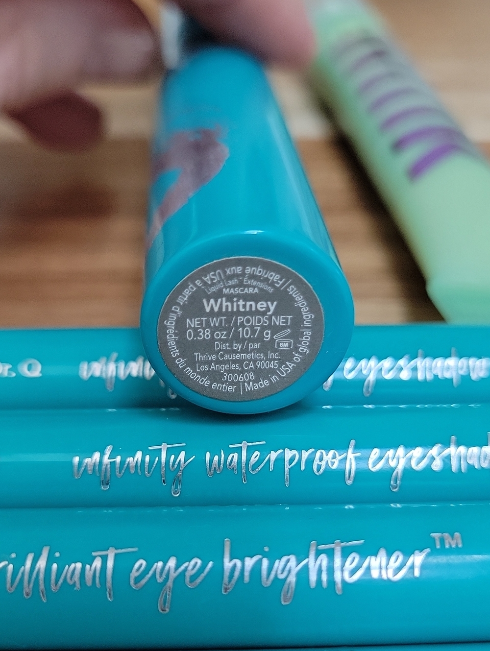 Urban Decay Naked3 Pallette, Milk Hydro Grip Primer, Set of THRIVE Eye Makeup - Picture 5 of 6